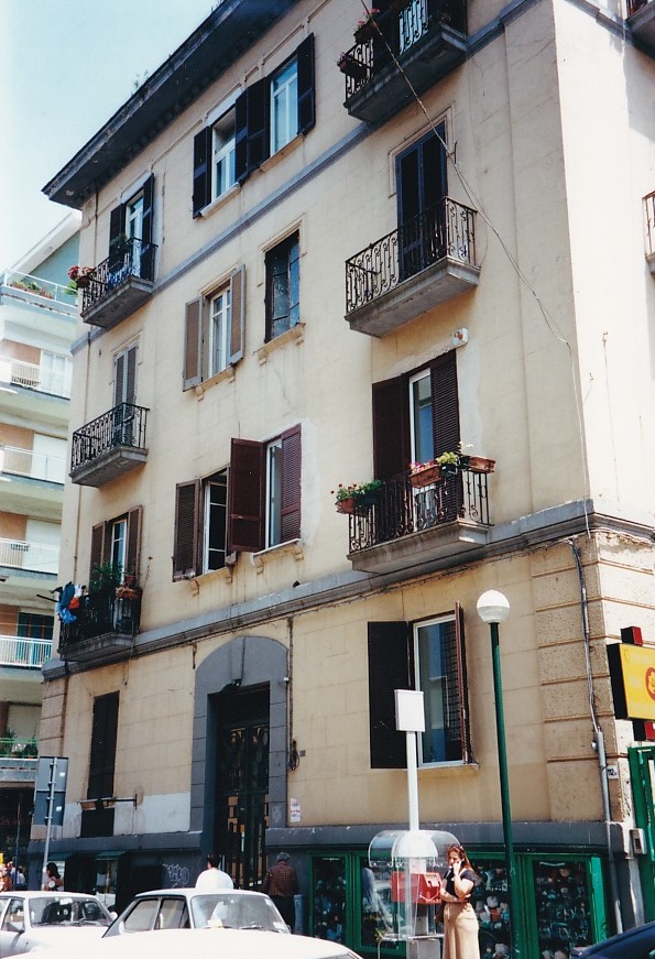 Palazzo in via Giovanni Merlani, 114 (palazzo, civico) - Napoli (NA)  (XX, primo quarto)