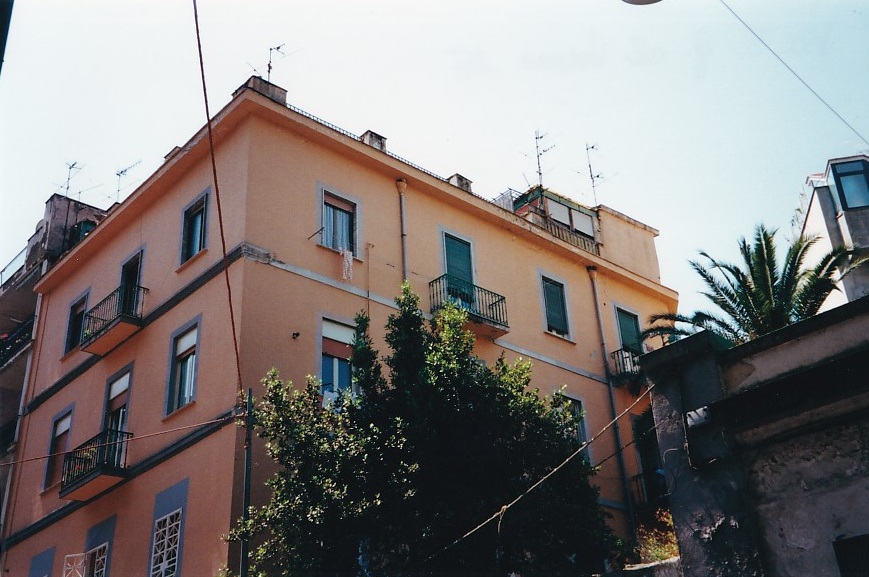 Palazzo in via San Gennaro al Vomero, 16 (palazzo, civico) - Napoli (NA) 