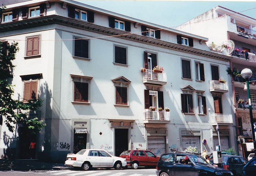 Palazzo in via San Gennaro al Vomero, 24 (palazzo, civico) - Napoli (NA)  (XX, prima metà)