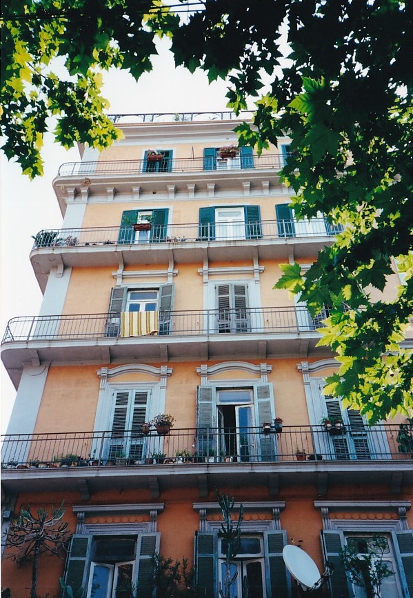 Palazzo in via San Gennaro al Vomero, 5B (palazzo, civico) - Napoli (NA)  (XX, prima metà)