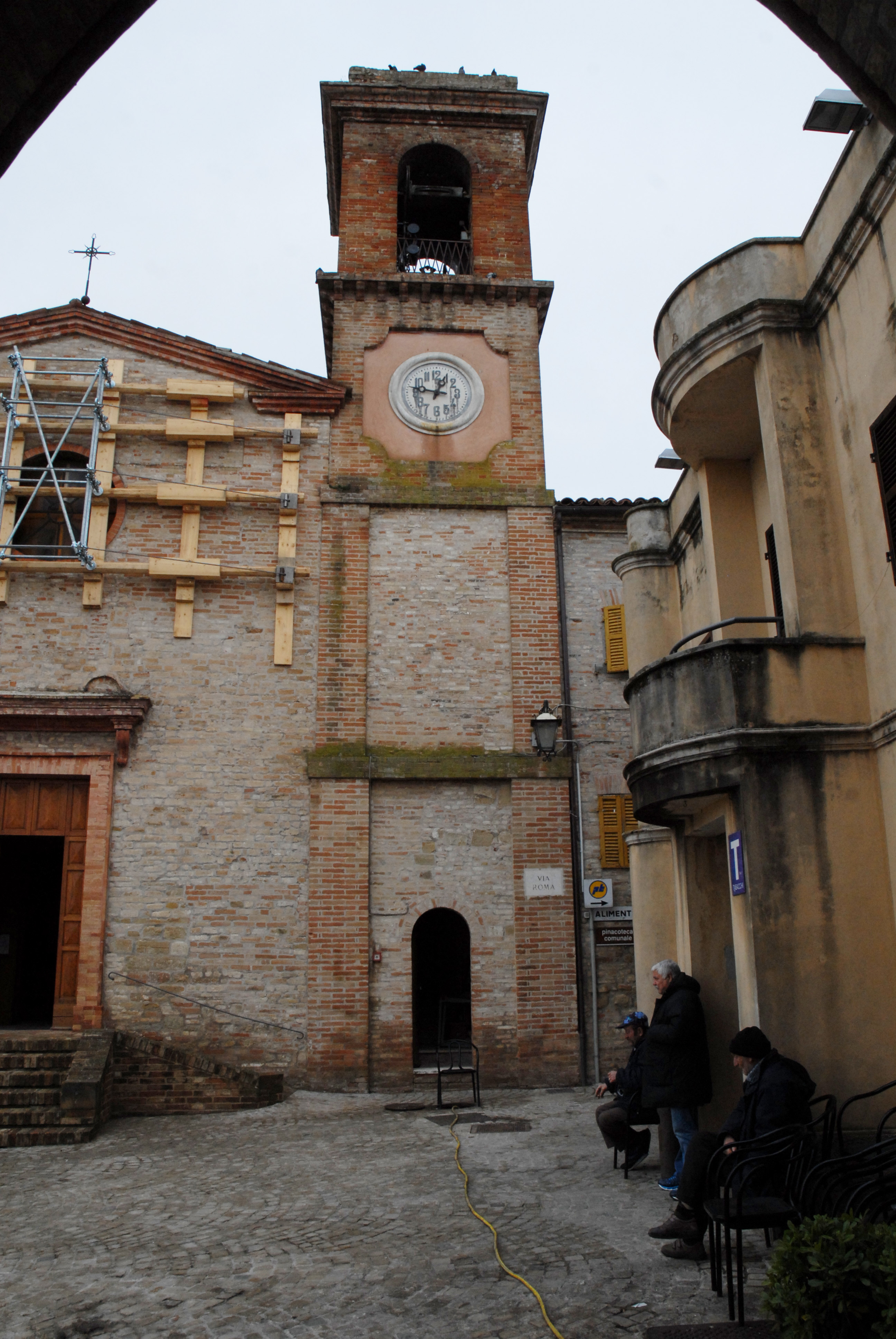 Campanile della Chiesa di San Michele Arcangelo (campanile) - Ripe San Ginesio (MC)  (XX)