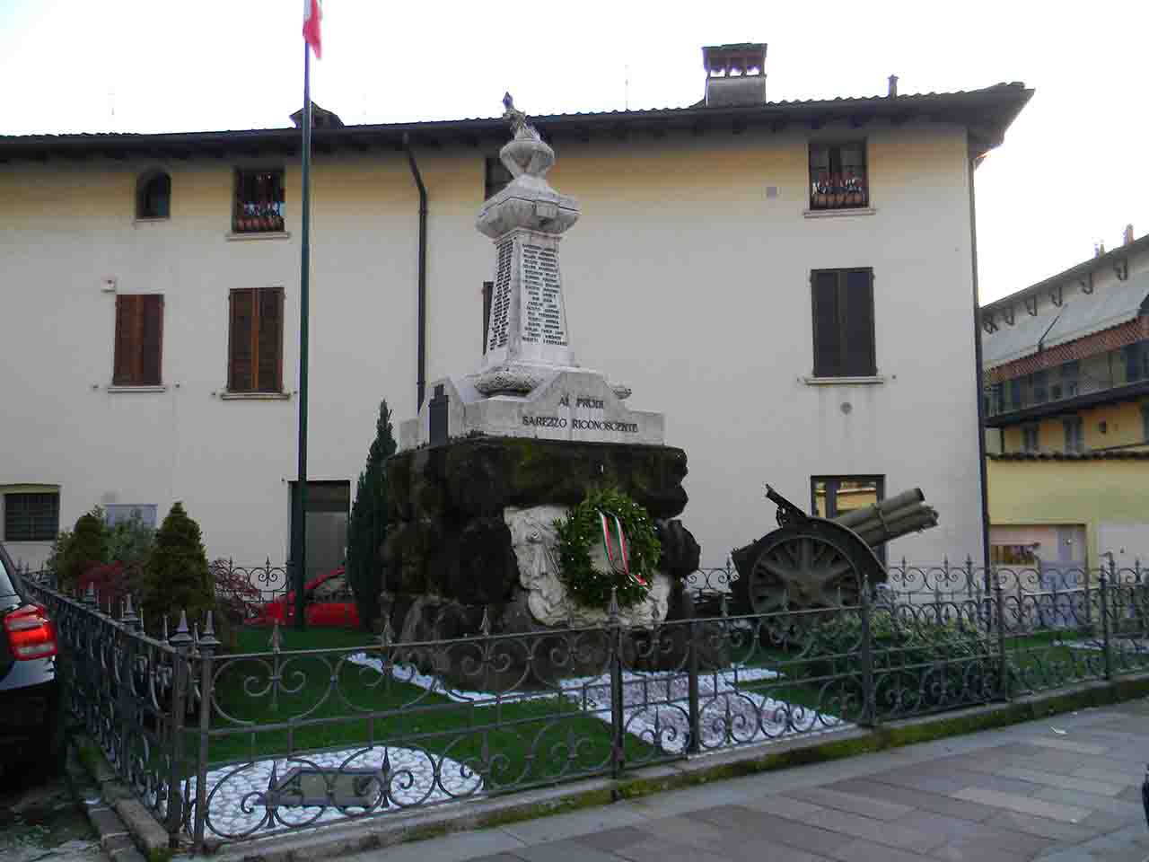 monumento ai caduti - a montagna figurata, opera isolata - ambito bresciano (sec. XX, sec. XX, sec. XX)