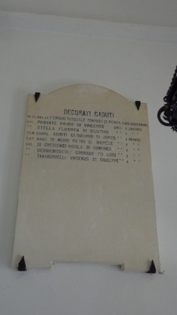 soggetto assente (lapide commemorativa ai caduti) - ambito abruzzese (sec. XX)