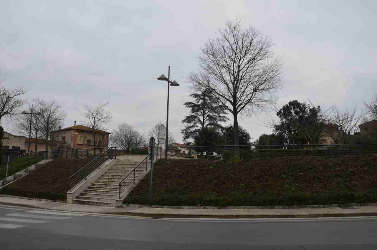 Piazzale Martiri di Montemaggio (giardino, commemorativo/ ai caduti della prima e seconda guerra mondiale), Parco della Rimembranza di San Gimignano, Piazzale Margherita - San Gimignano (SI) 