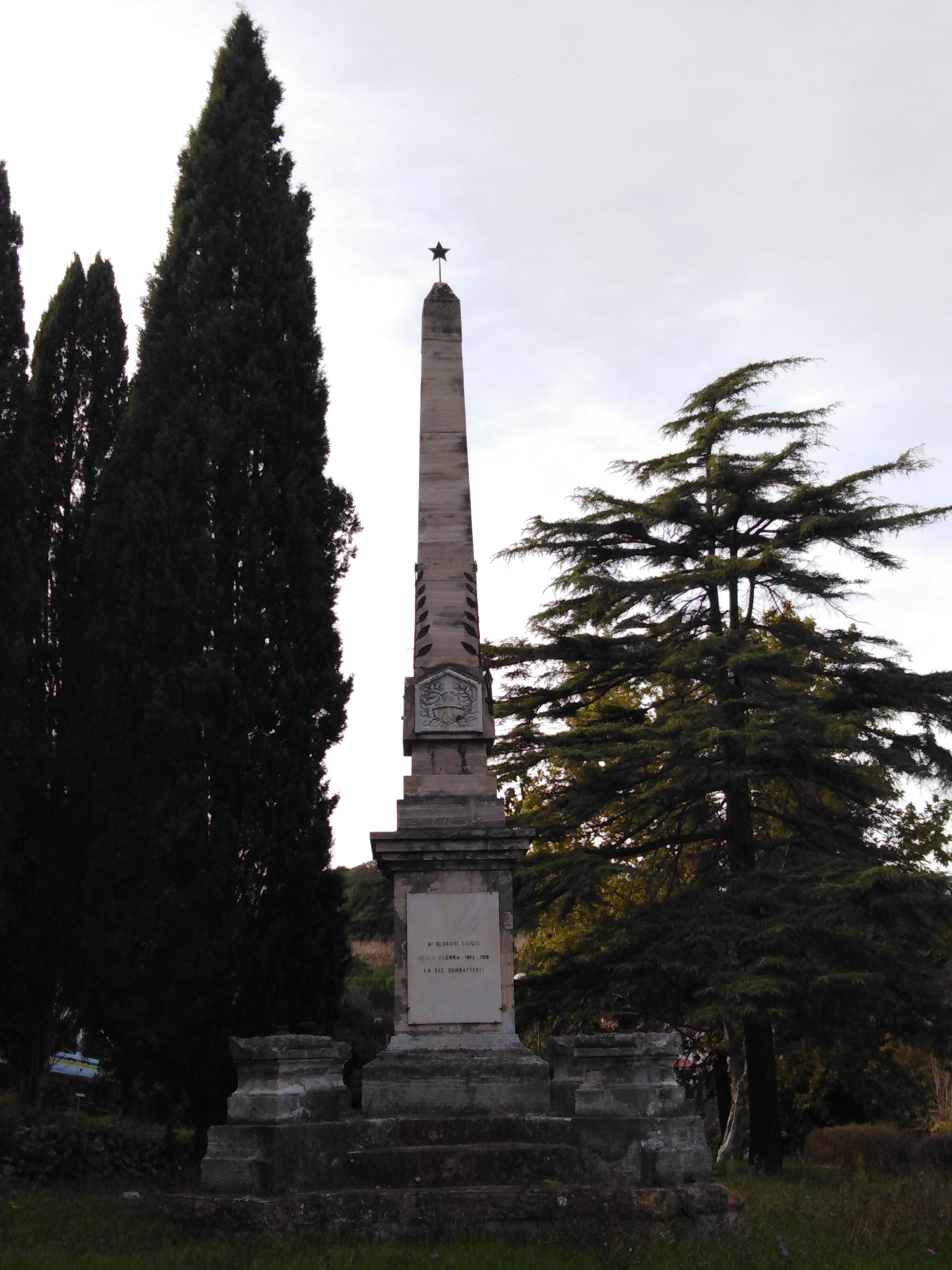 monumento ai caduti - ad obelisco - ambito toscano (prima metà sec. XX)