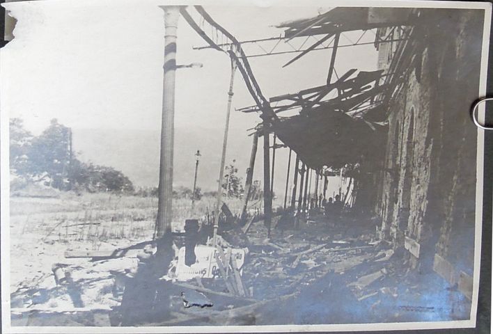 Rovine della stazione ferroviaria di Gorizia (positivo) di fotografia ritrattistica Prima Guerra mondiale (primo quarto XX)