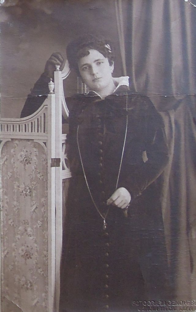 Donna - Ritratto fotografico (positivo) di fotografia ritrattistica Prima Guerra mondiale (primo quarto XX)