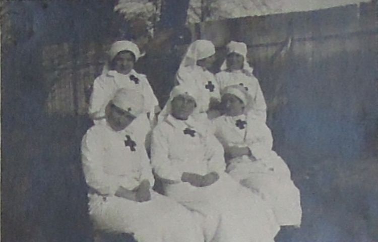 Donne:ritratto fotografico (positivo) di fotografia ritrattistica Prima Guerra mondiale (primo quarto XX)