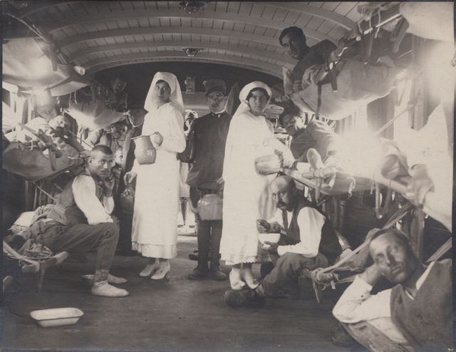 Uomini e Donne - Ritratto fotografico (positivo) di fotografia ritrattistica Prima Guerra mondiale (primo quarto XX)