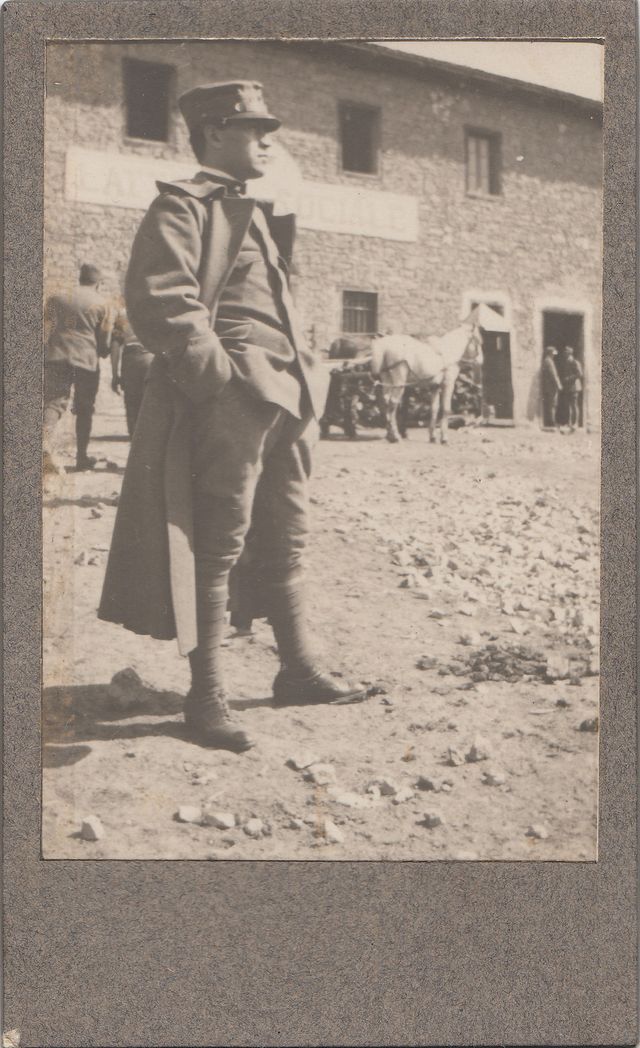 Uomo - Ritratto fotografico (positivo) di fotografia ritrattistica Prima Guerra mondiale (primo quarto XX)