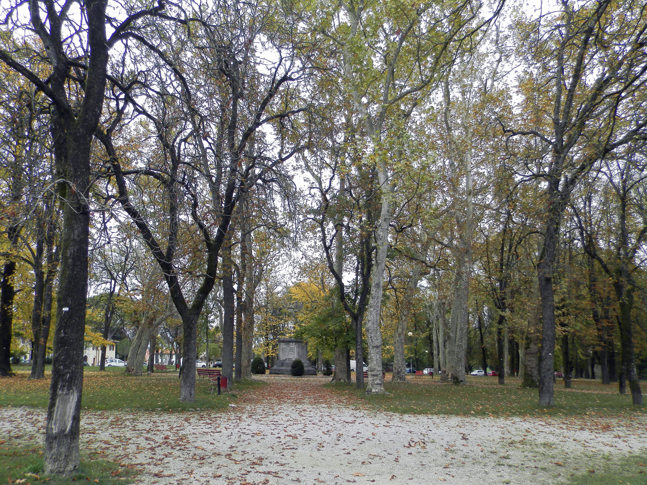 Parco della Rotonda (parco, commemorativo/ ai caduti della prima e seconda guerra mondiale) - Gradisca d'Isonzo (GO) 