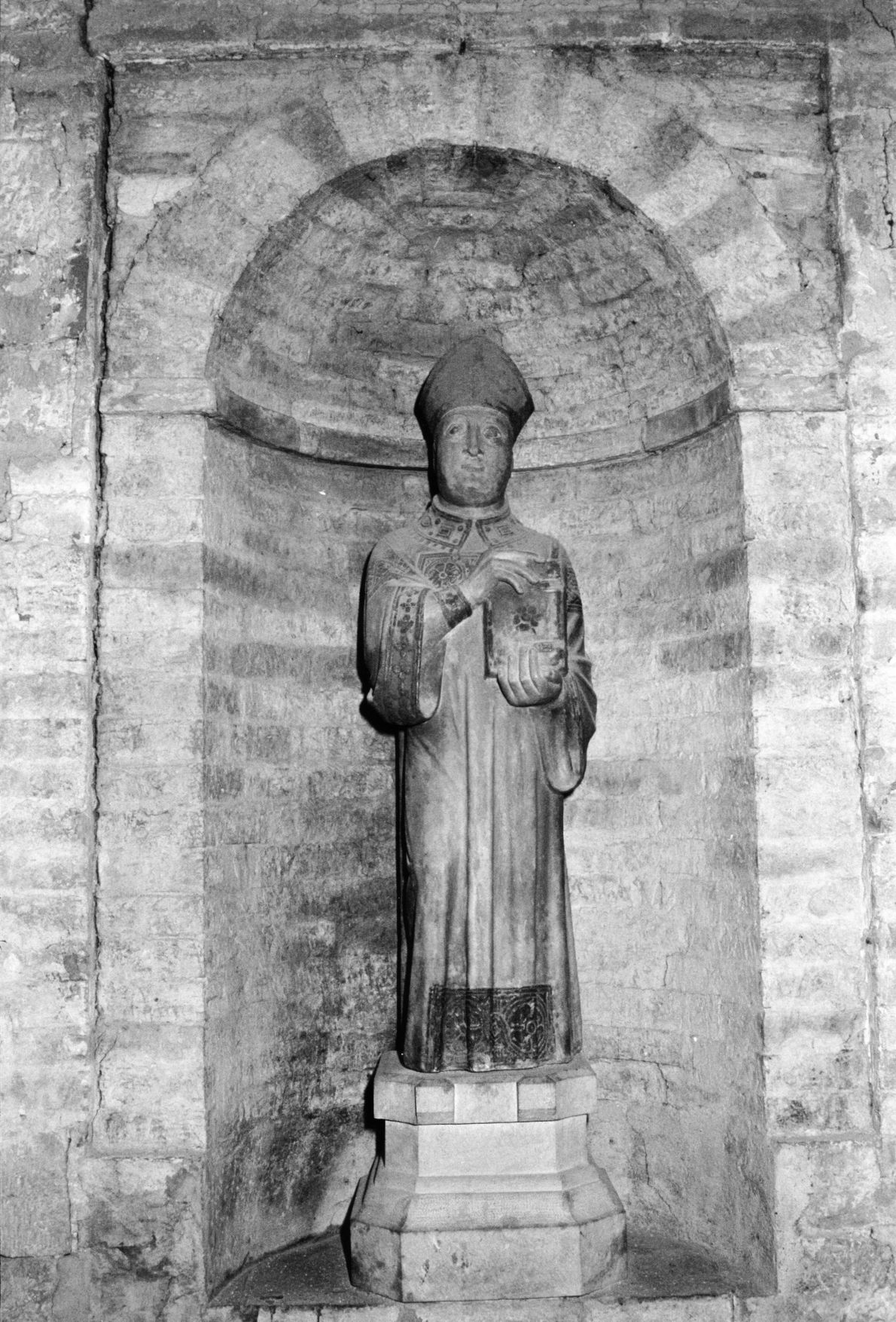 san Prospero vescovo (statua) di Arnolfo di Cambio (attribuito) - ambito dell'Italia centrale (ultimo quarto XIII)