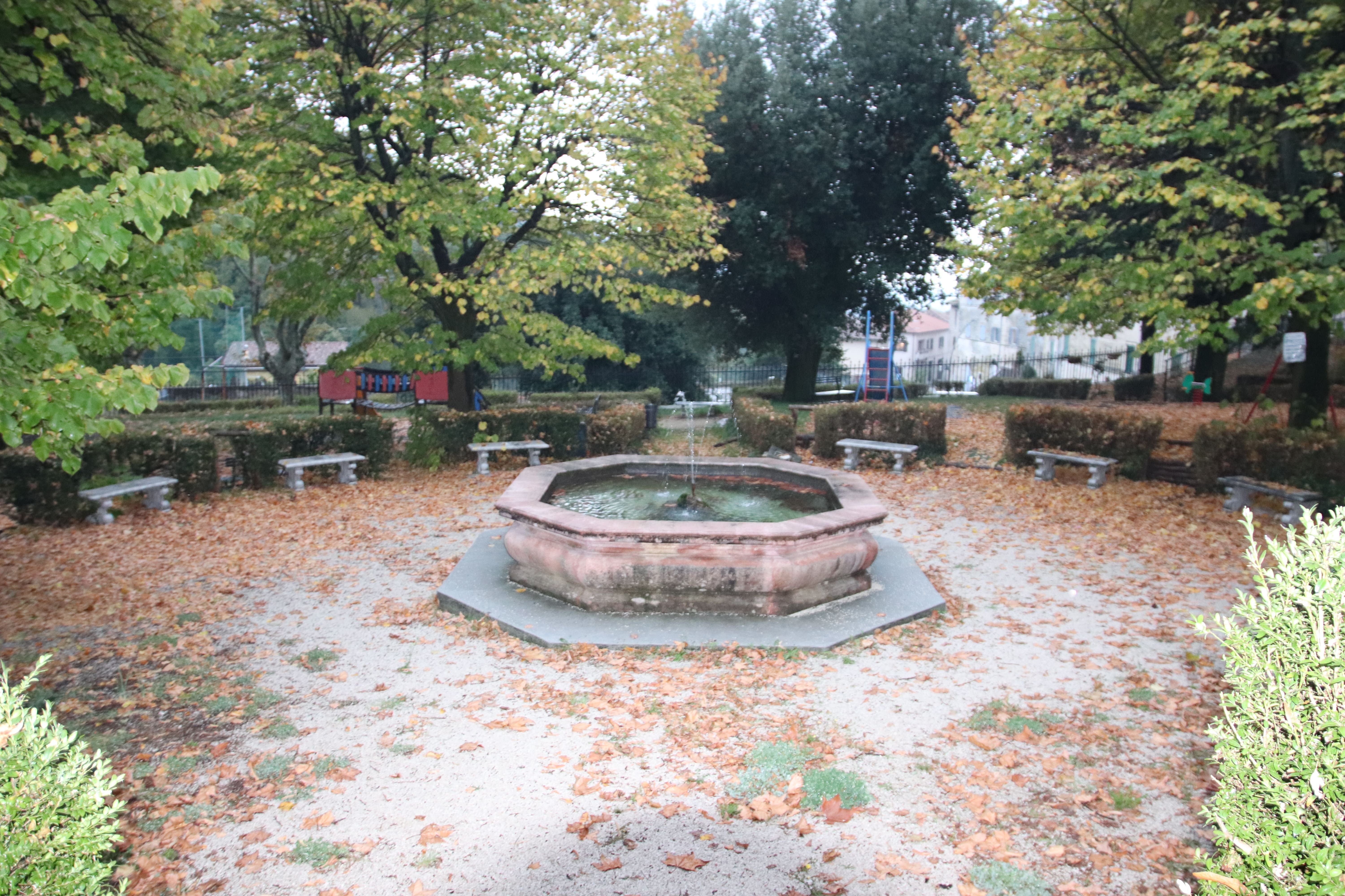 Parco della Rimembranza di Guarcino (parco, commemorativo/ ai caduti della prima guerra mondiale) - Guarcino (FR) 