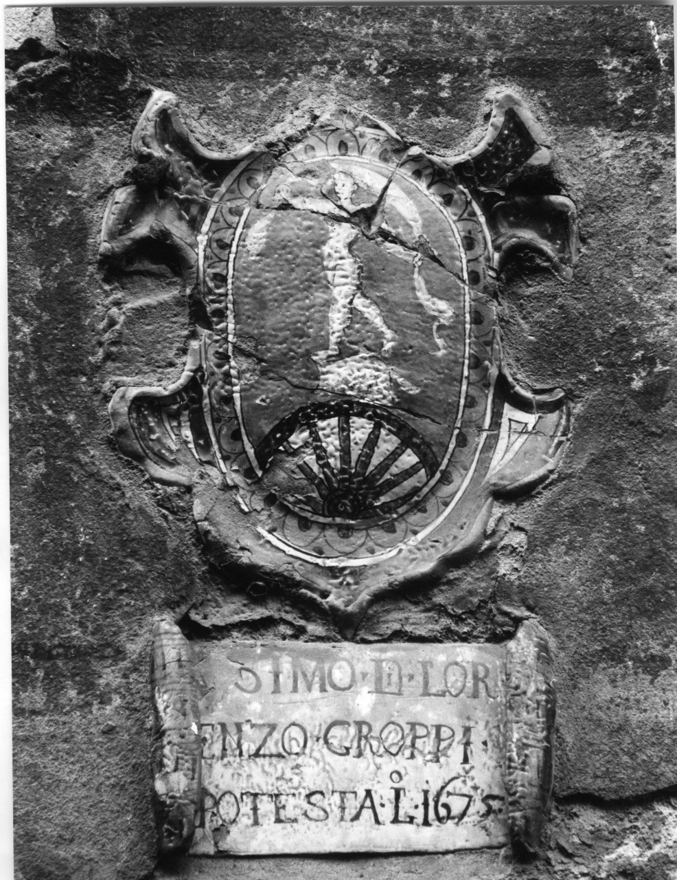 stemma gentilizio della famiglia Groppi (rilievo) - manifattura toscana (sec. XVII)
