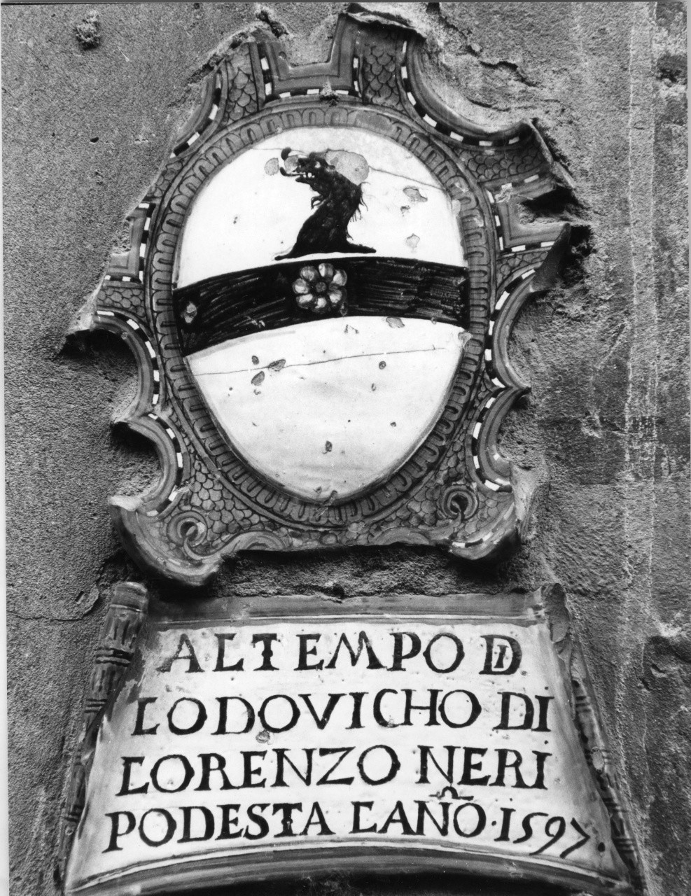 stemma gentilizio della famiglia Neri (rilievo) - manifattura toscana (sec. XVI)
