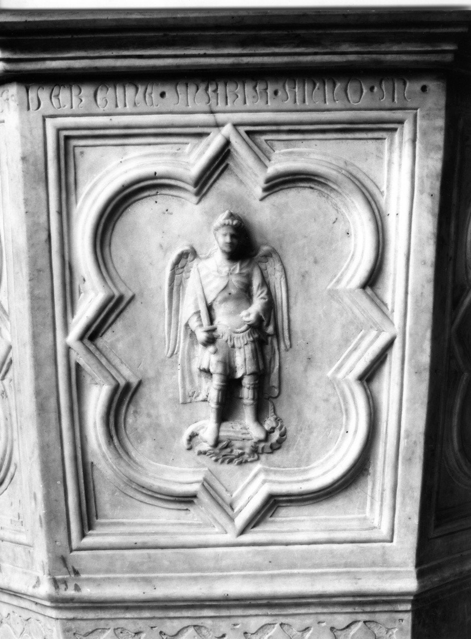 San Michele Arcangelo (formella, elemento d'insieme) - ambito fiorentino (sec. XV)