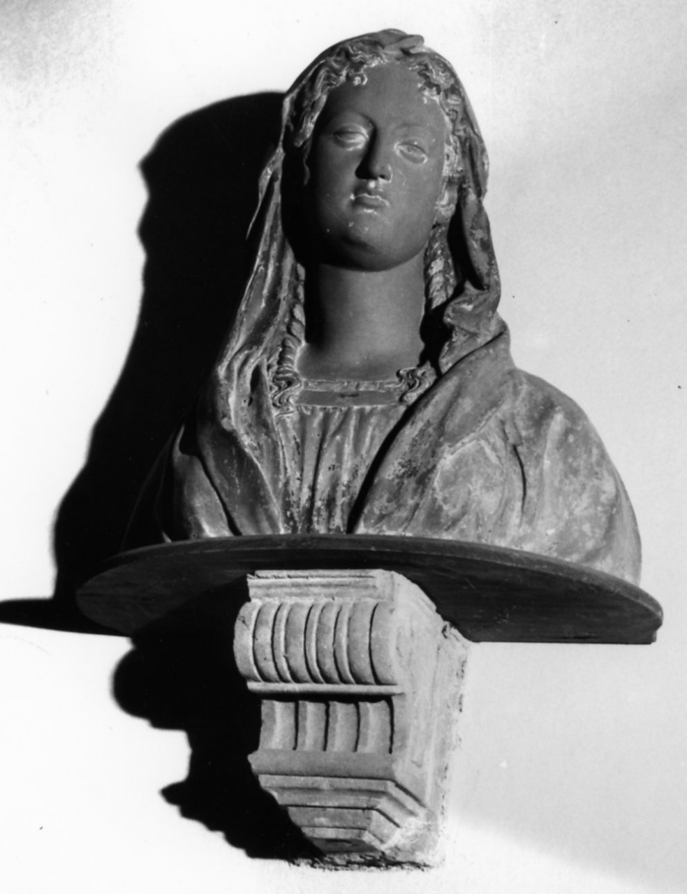 busto femminile (scultura) di Manifattura BondÃ¬ (attribuito) (fine/ inizio secc. XIX/ XX)
