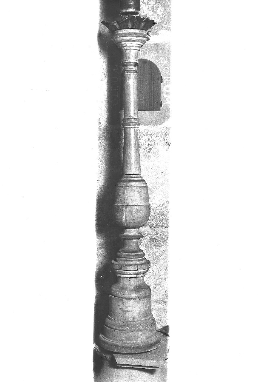 candelabro per il cero pasquale - bottega toscana (secc. XVII/ XVIII)