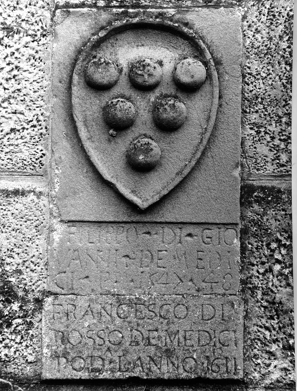 stemma (rilievo, insieme) - bottega toscana (primo quarto sec. XVI, sec. XVII)