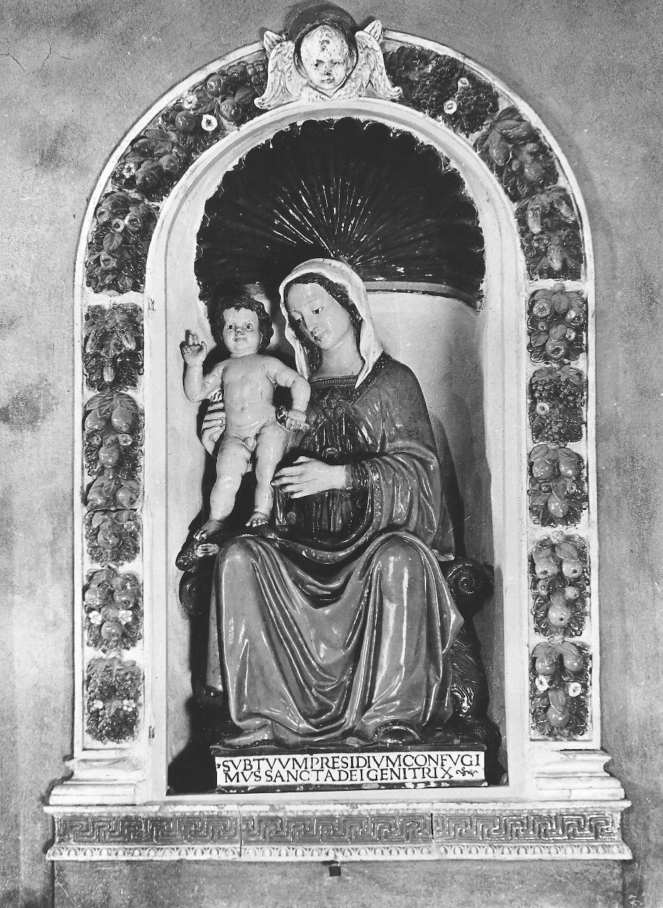 Madonna con Bambino (statua) di Della Robbia Giovanni (bottega) (sec. XVI)