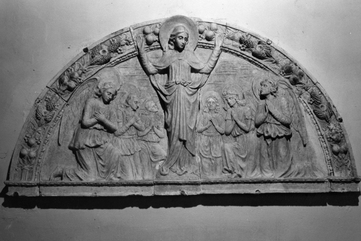 Madonna e angeli (rilievo) di Rossi Edoardo (secc. XIX/ XX)