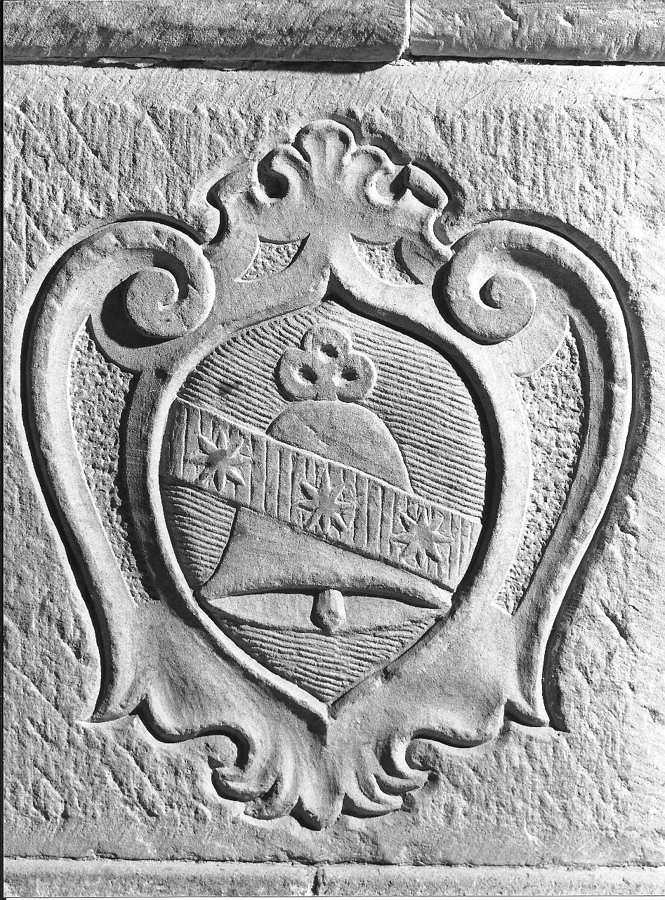 stemma della famiglia Del Campana (rilievo) - bottega toscana (sec. XX)