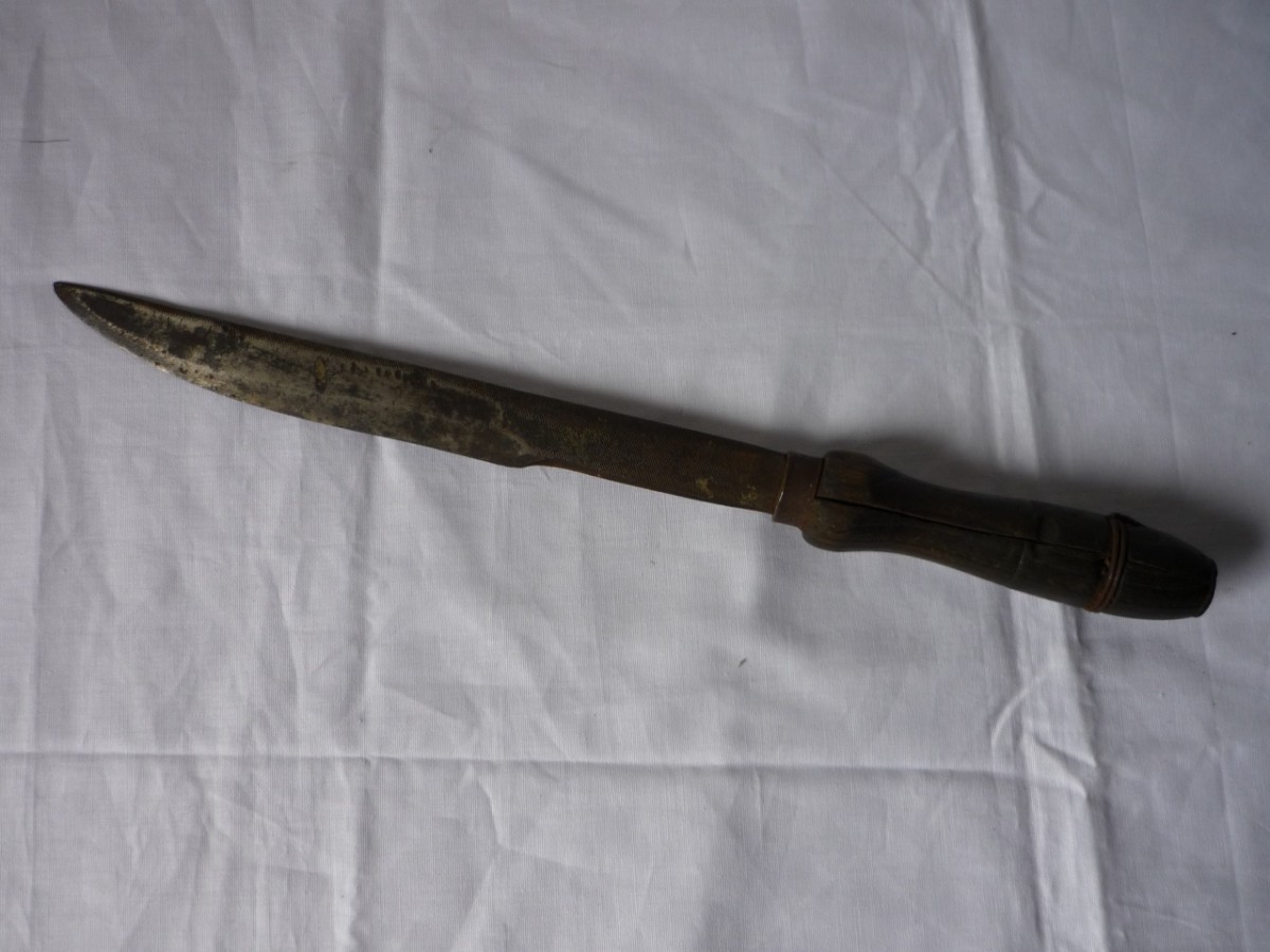 coltello, oggetti di uso domestico, riuso (Sec.XX?)