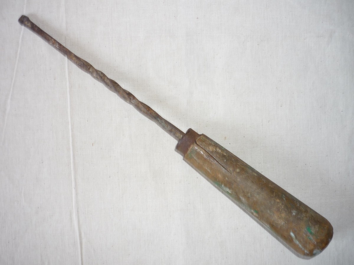 cacciavite, strumenti da lavoro, riuso (Sec.XX?)