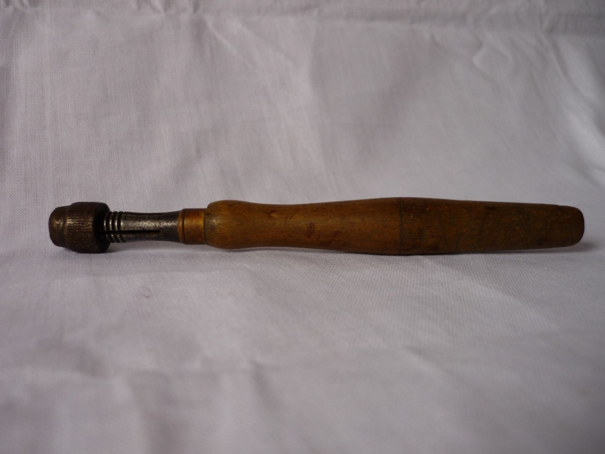 portapunte, utensili da lavoro, riuso di SC - locale (sec. XX, post 1946)