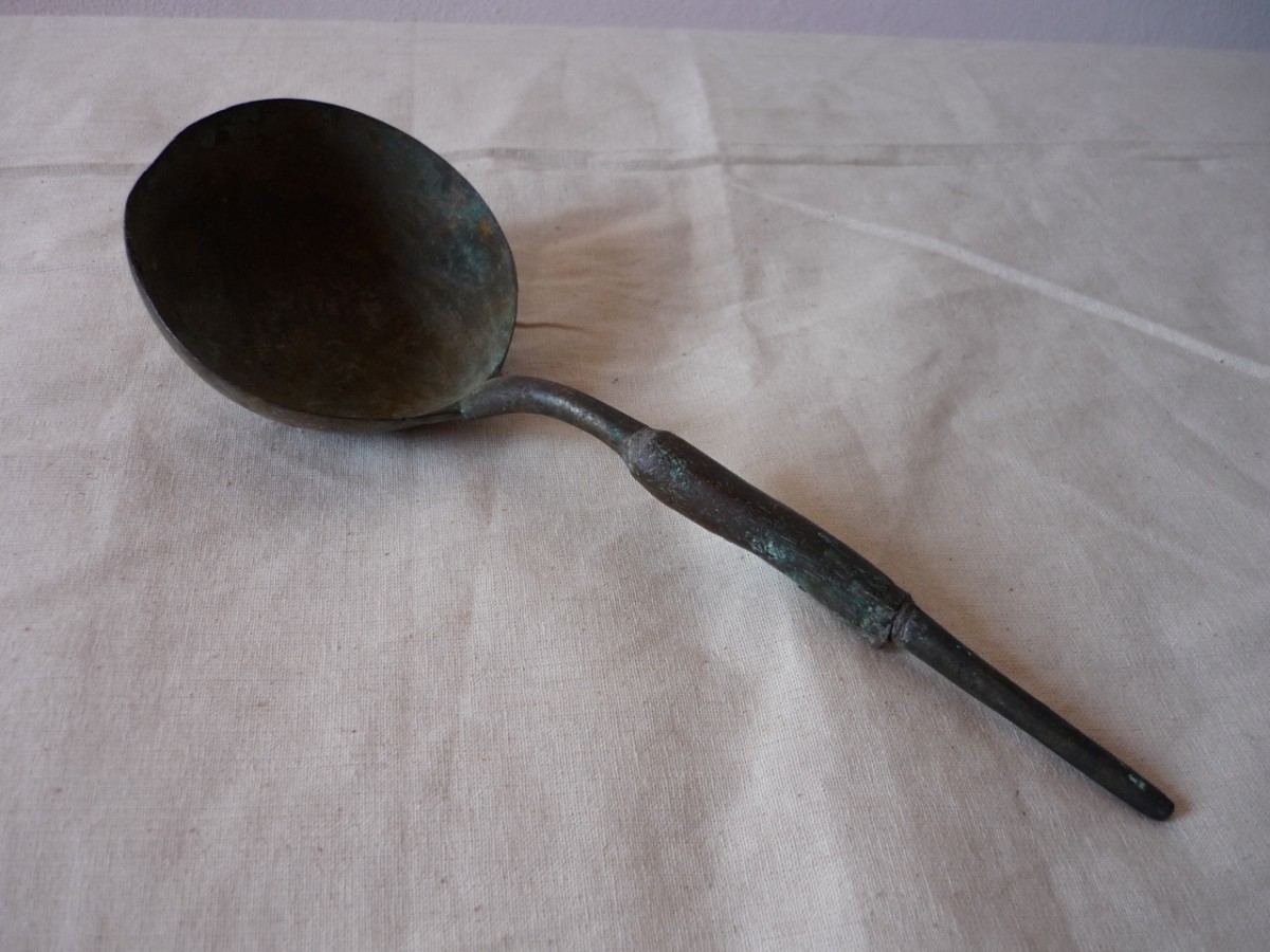 ramaiolo, oggetti uso domestico, rattoppo di SC - locale (sec. XX)