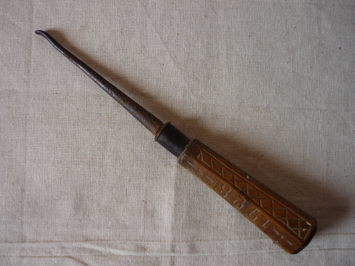 strumento da calzolaio, strumenti da lavoro, riuso di SC - locale (sec. XX, 1928 circa)