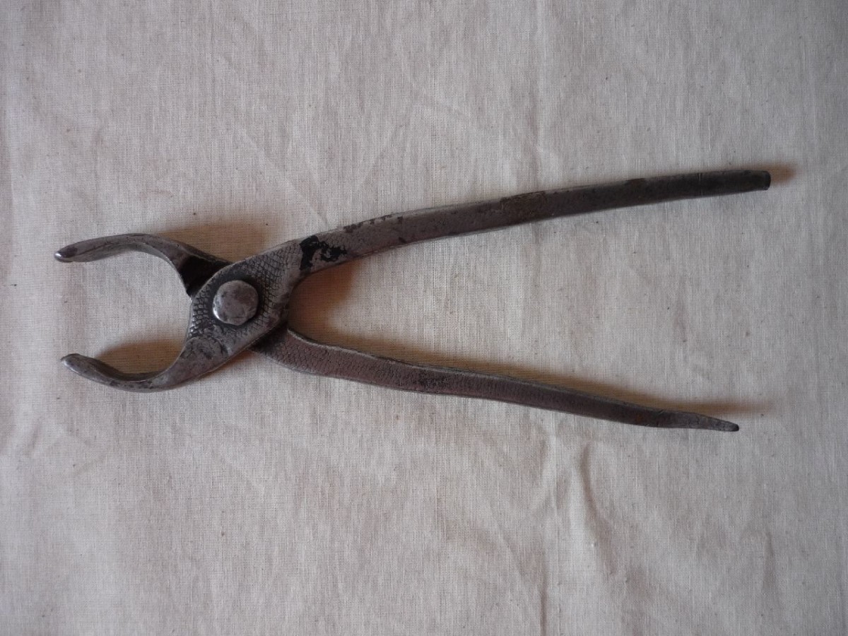 tenaglia, strumenti da lavoro, riuso di SC - locale (sec. XX)