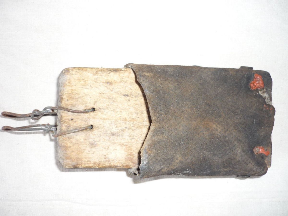 fondina portatrezzi, strumenti da lavoro, riuso di SC - locale (sec. XX, anni '30 - '50)