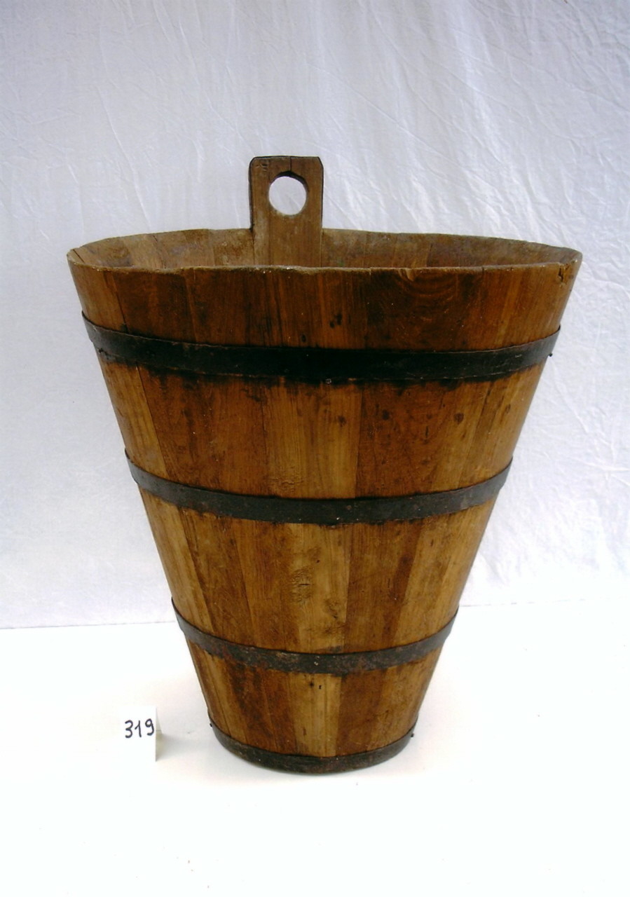 bigoncio per castagne di Bucci Serafino (falegname) (1940 ca)