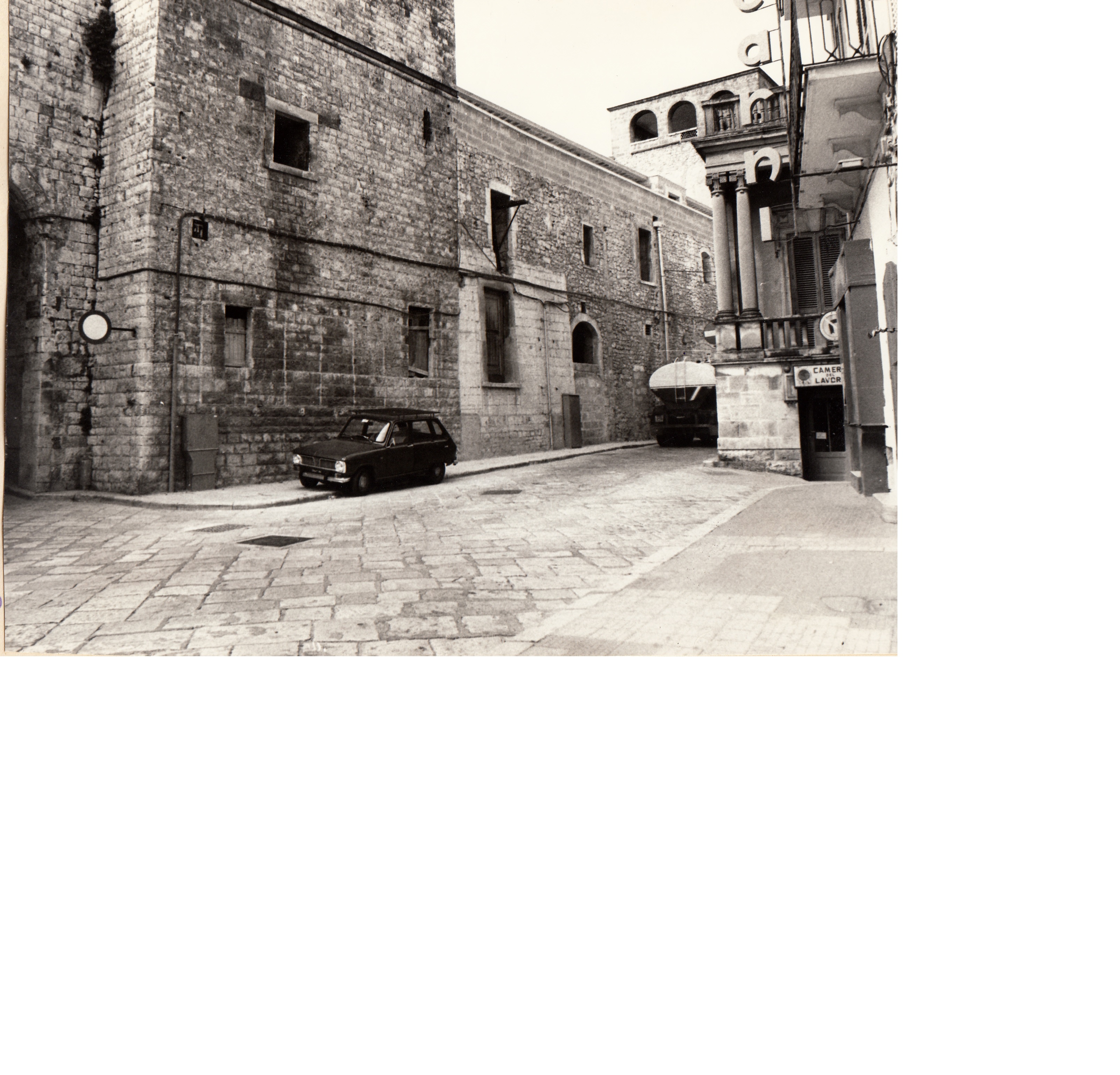 CHIESA DI S. CHIARA (chiesa) - CONVERSANO (BA) 