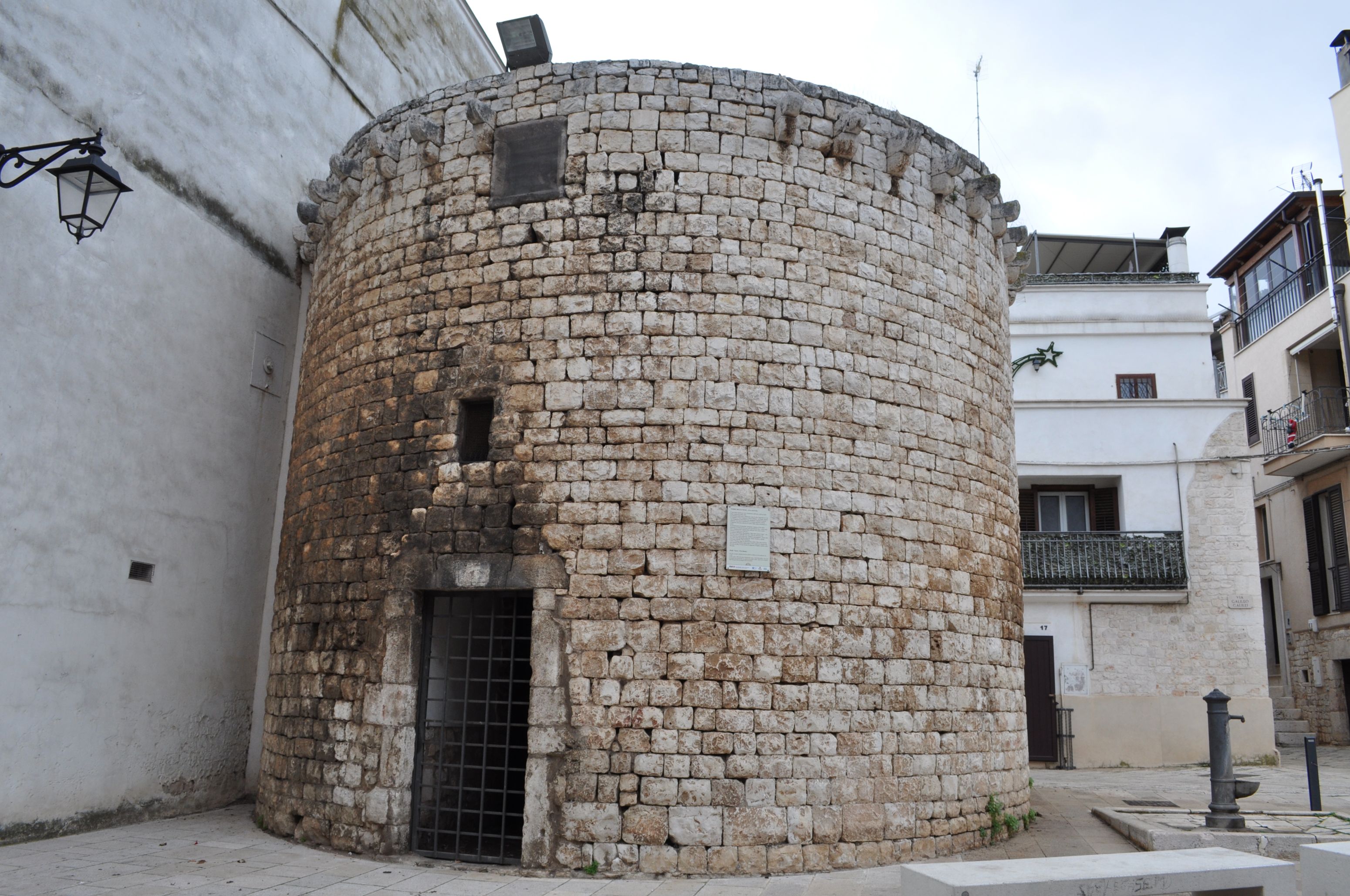TORRE AD EST DEL CASALVECCHIO (torre) - CONVERSANO (BA) 