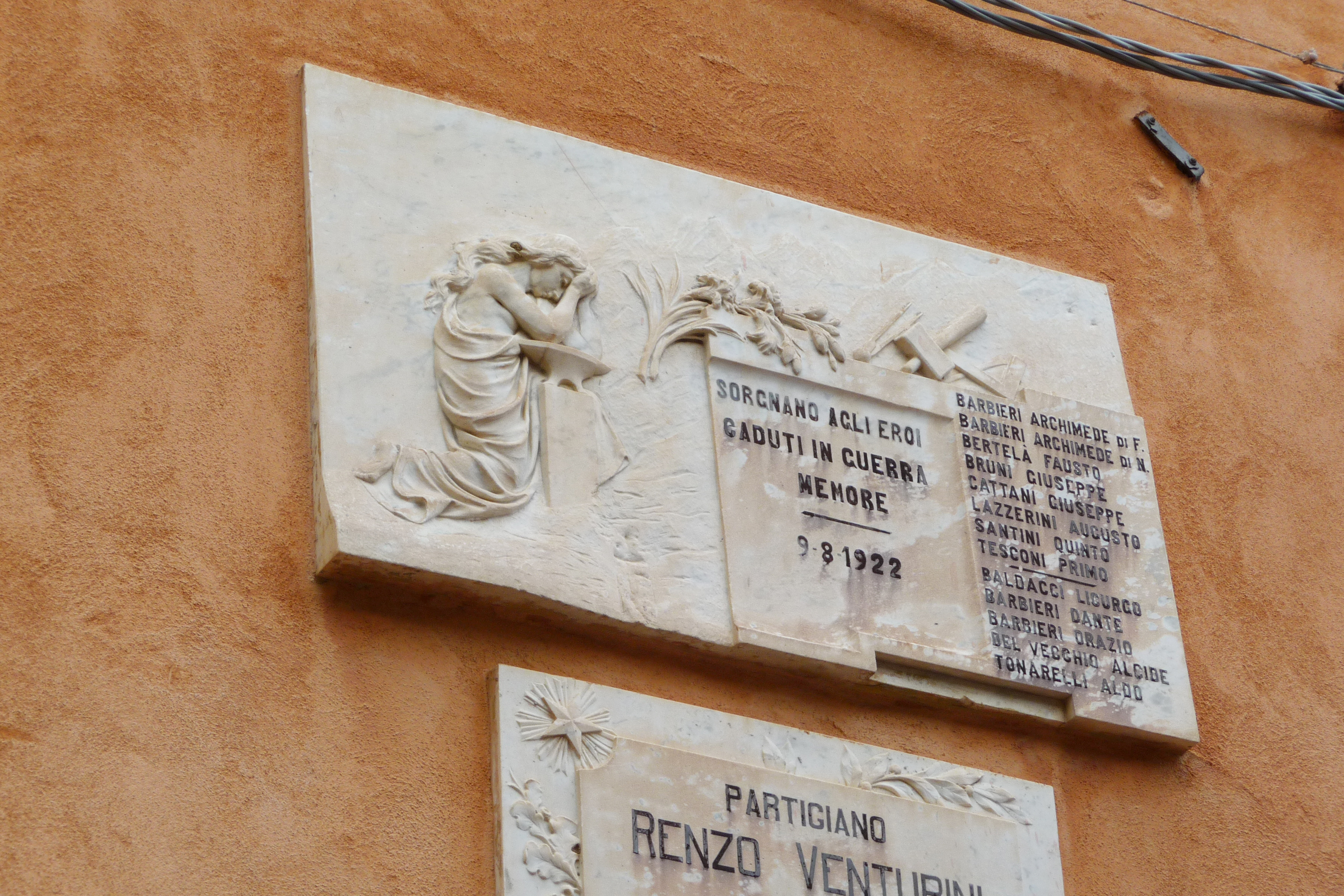 figura femminile (lapide commemorativa ai caduti) - ambito toscano (primo quarto XX)
