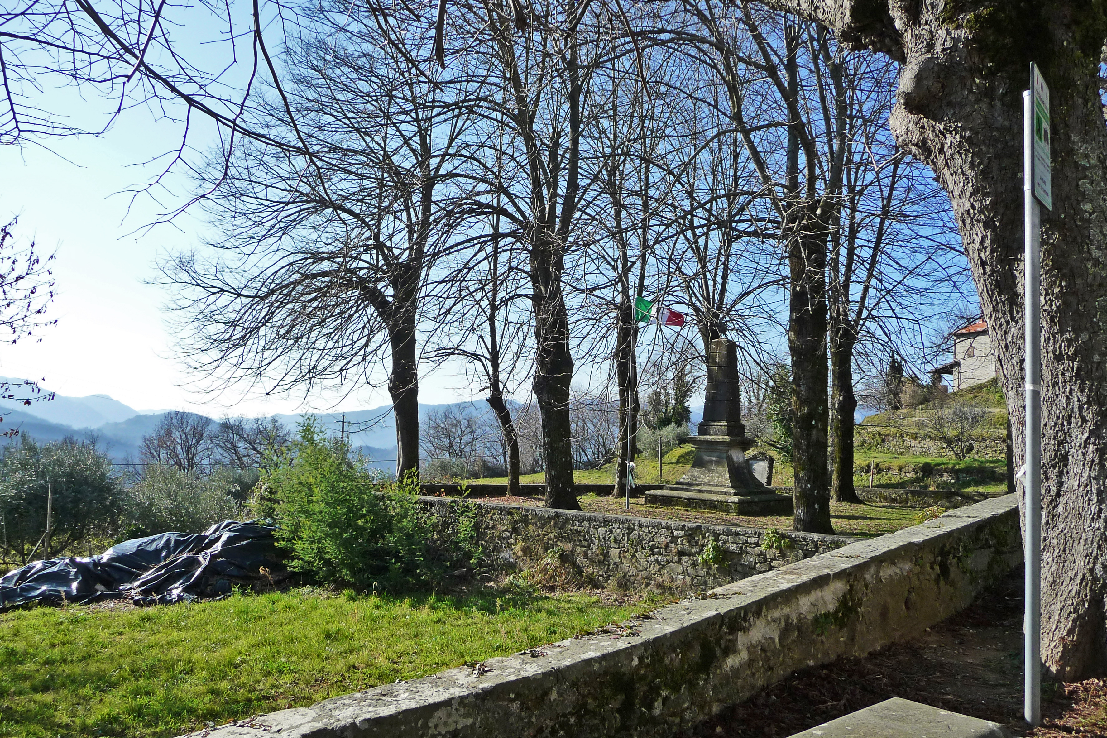 Parco della Rimembranza di Pieve di Controne (parco, commemorativo/ ai caduti della prima guerra mondiale) - Bagni di Lucca (LU) 