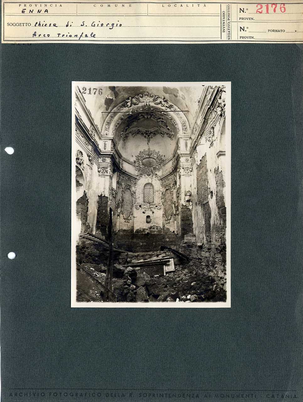 Sicilia - Enna - Architettura religiosa - Chiesa di San Giorgio (positivo, elemento-parte componente, scheda di supporto) di Premiato Stabilimento Fotografico Ettore Chiaramonte (stabilimento) (primo quarto XX)