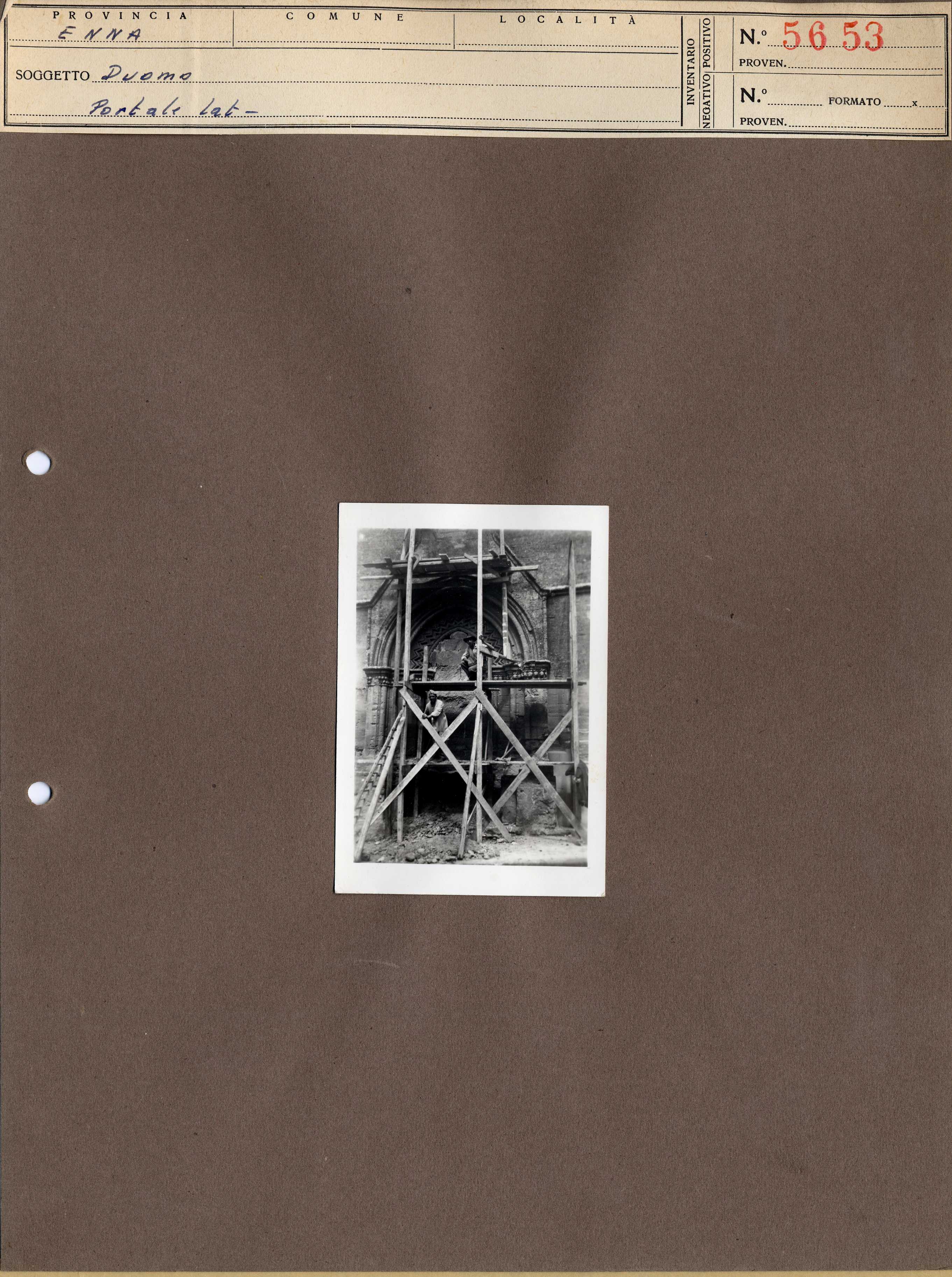Sicilia - Enna – Architettura religiosa - Duomo - Restauri (positivo, elemento-parte componente, scheda di supporto) di Anonimo <1945 - 1955> (metà XX)