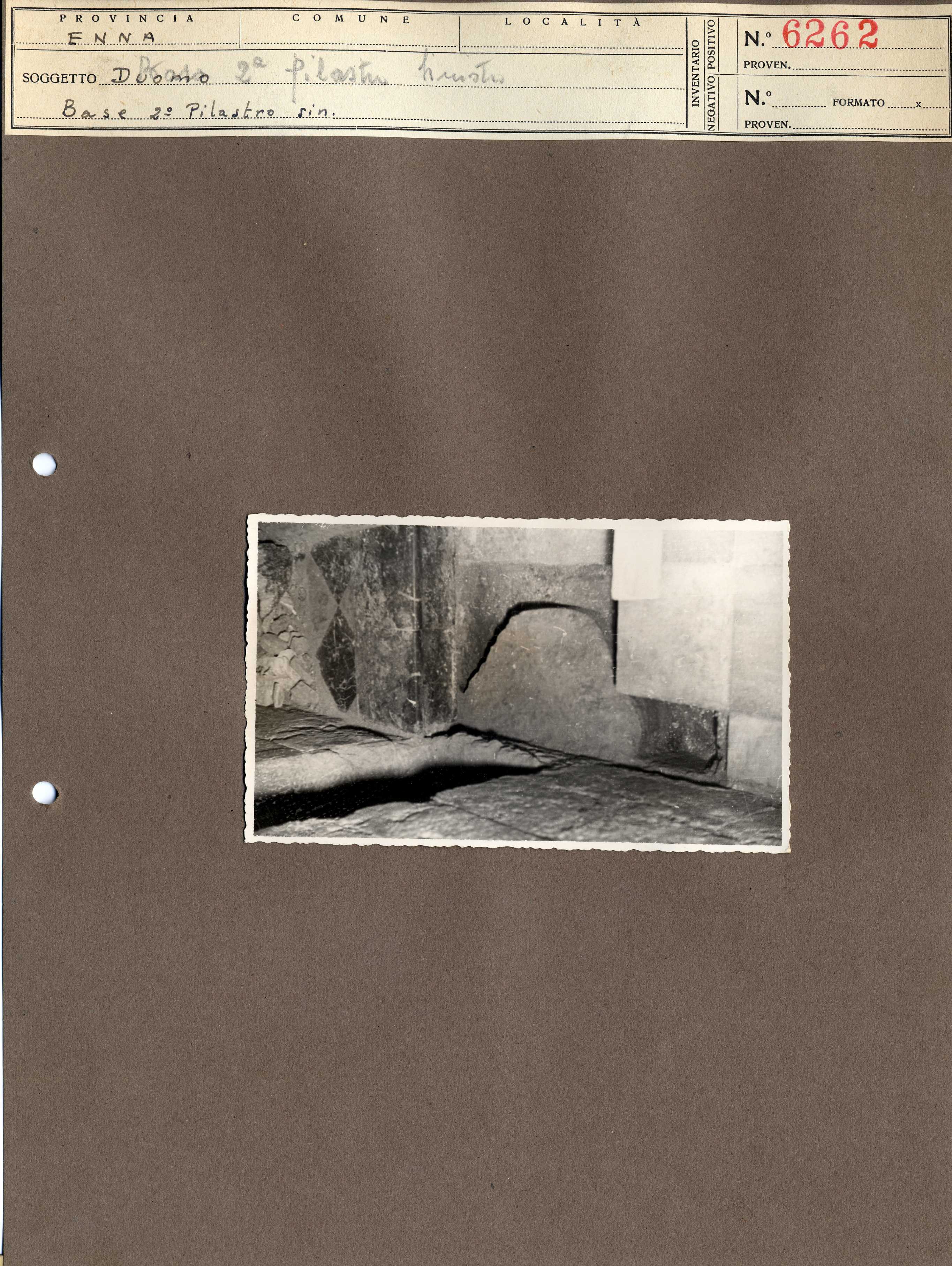 Sicilia - Enna – Architettura religiosa - Duomo (positivo, elemento-parte componente, scheda di supporto) di Anonimo <1945 - 1955> (metà XX)