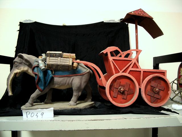 Elefante con carro (statuetta di presepio, elemento d'insieme) di Mazzeo, Antonio (attribuito) - bottega leccese (seconda metà XX)