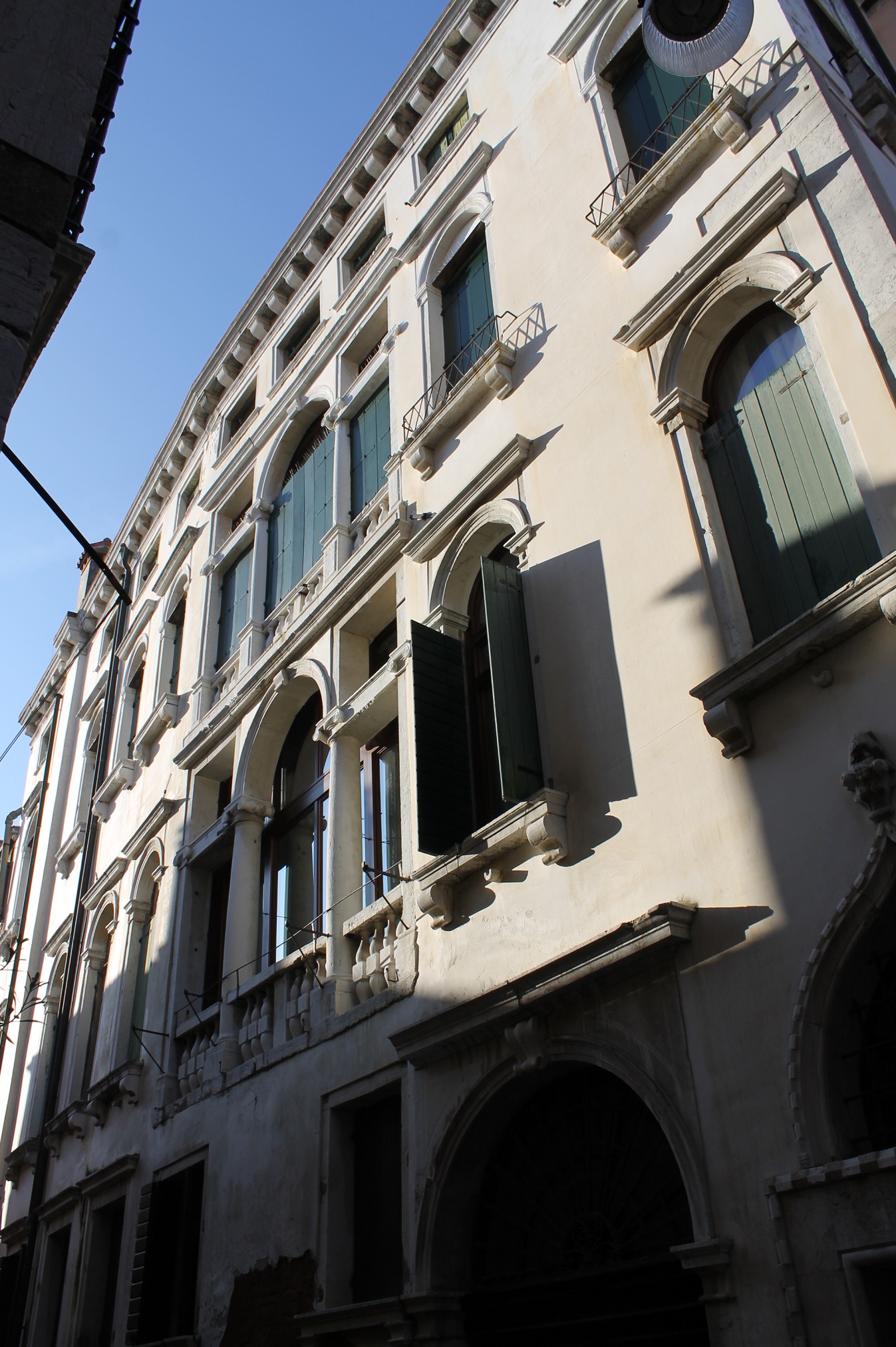 Palazzo Raspi (palazzo) - Venezia (VE)  (XIV, inizio)