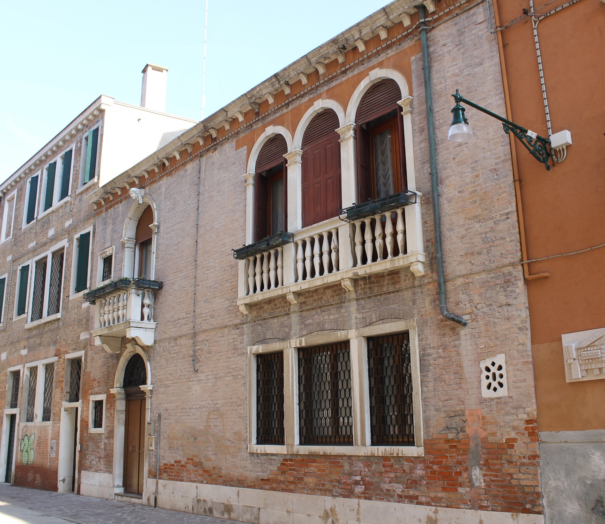 [Palazzo in Dorsoduro, 1451/ Rio Terà Ognissanti] (palazzo) - Venezia (VE)  (XVII)
