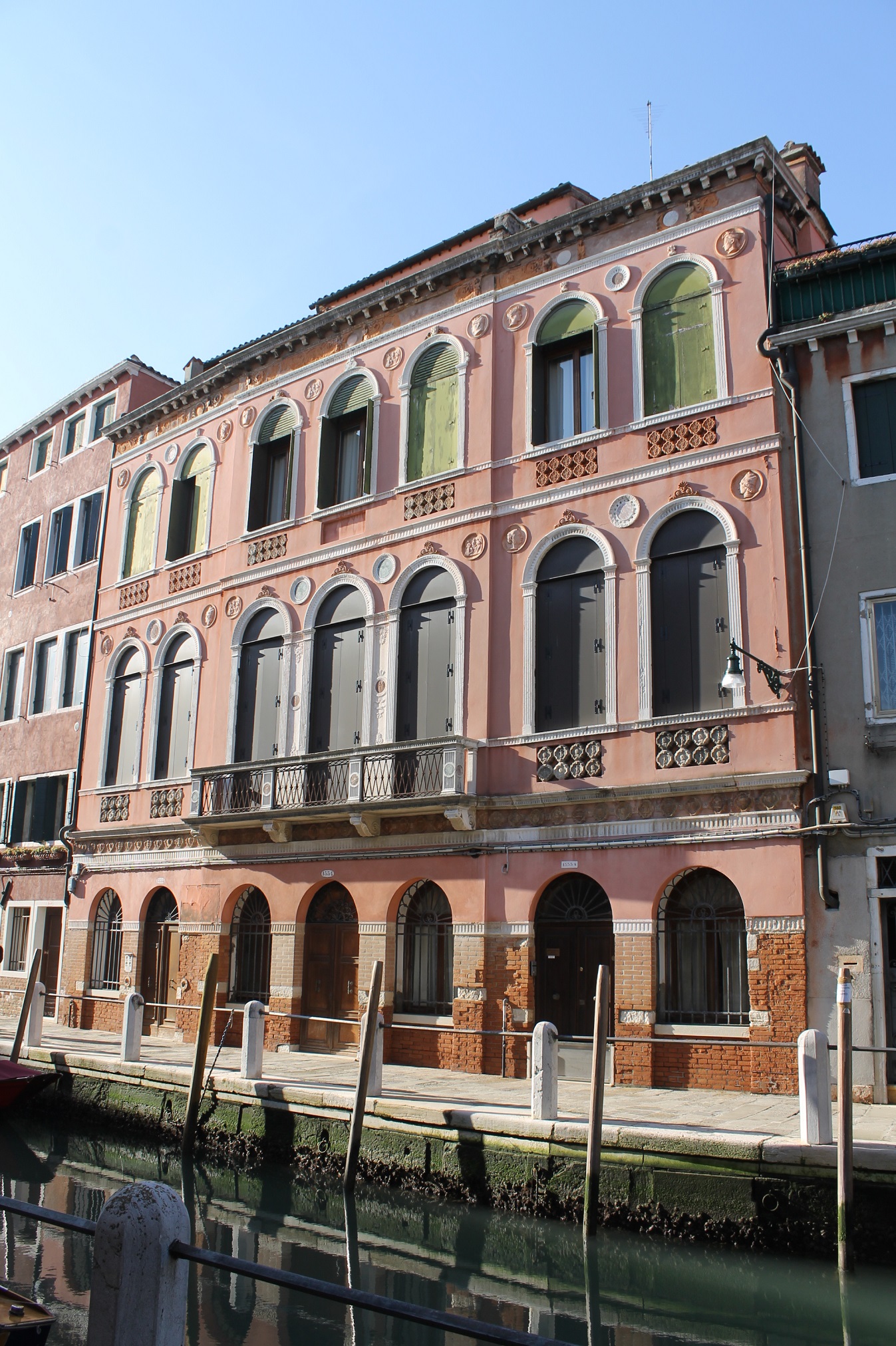 [Palazzo in Dorsoduro, 1333A, 1334, 1335] (palazzo) - Venezia (VE)  (XVII)