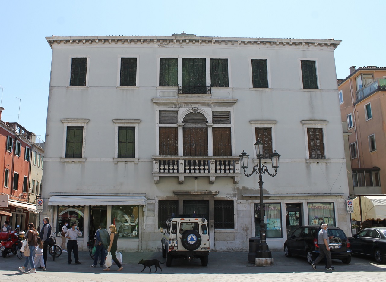Palazzo Conte Vianelli (palazzo, privato) - Chioggia (VE)  (XVIII)