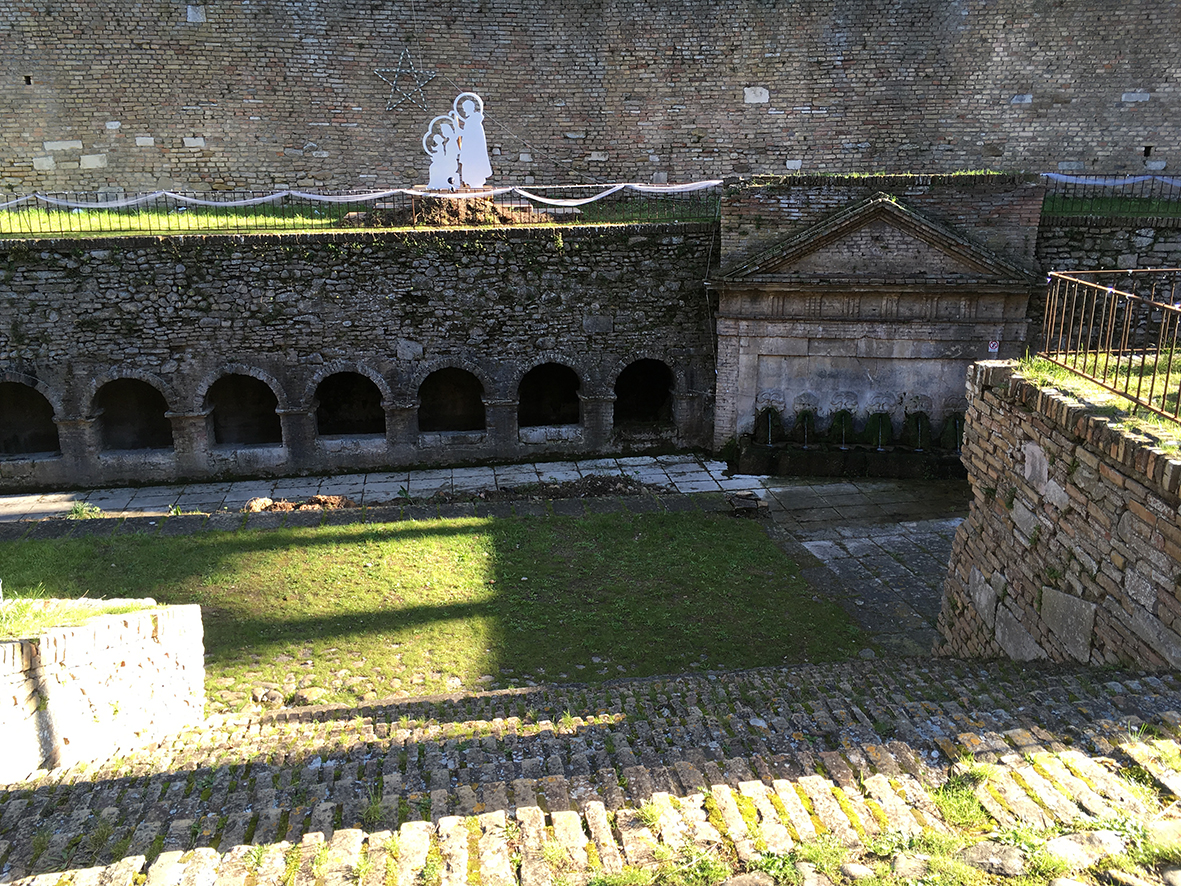 Fontana del quartiere Borgo (fonte) - Lanciano (CH) 