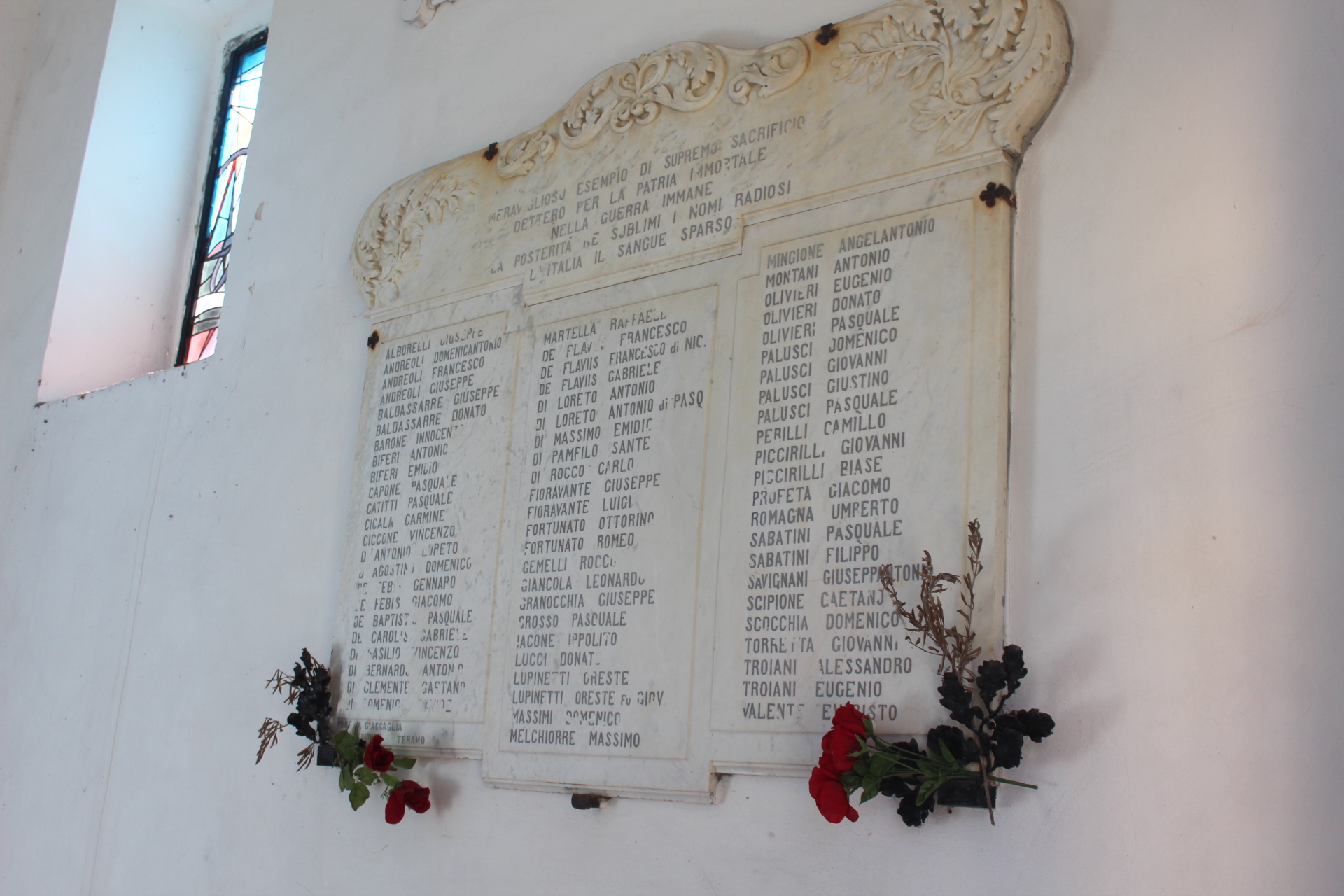 lapide commemorativa ai caduti - ambito abruzzese (prima metà XX)