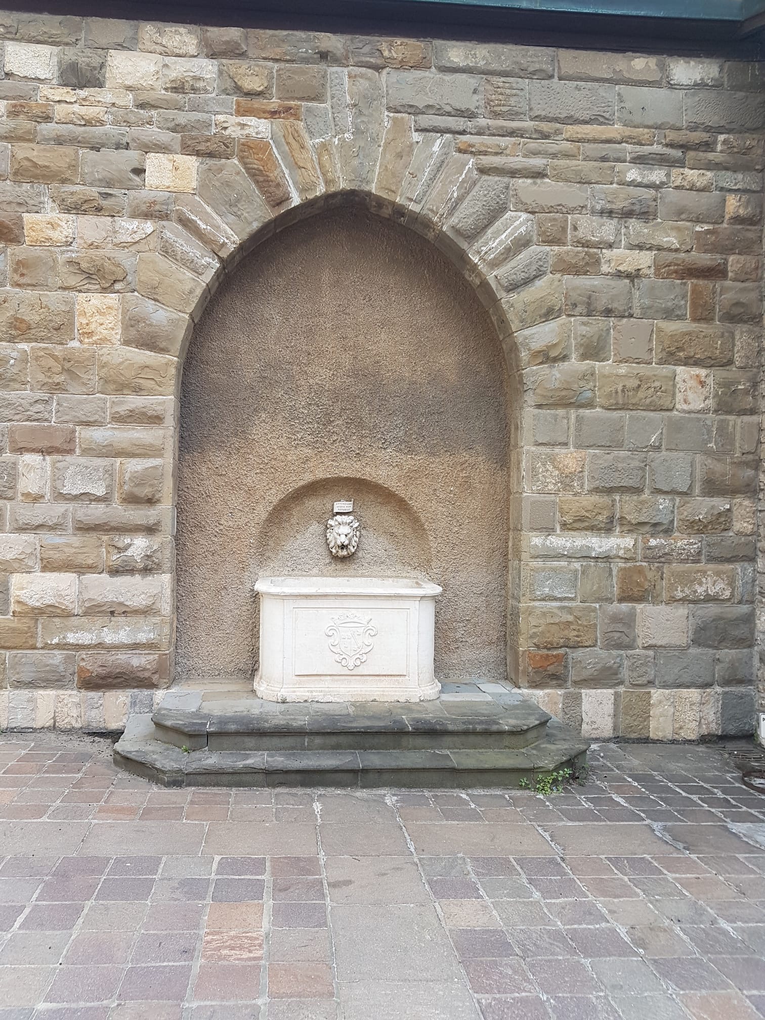 Portone della "Firma Fides" - Fortificazione Viscontea del XIV Secolo (mura) - Bergamo (BG)  (XVI)