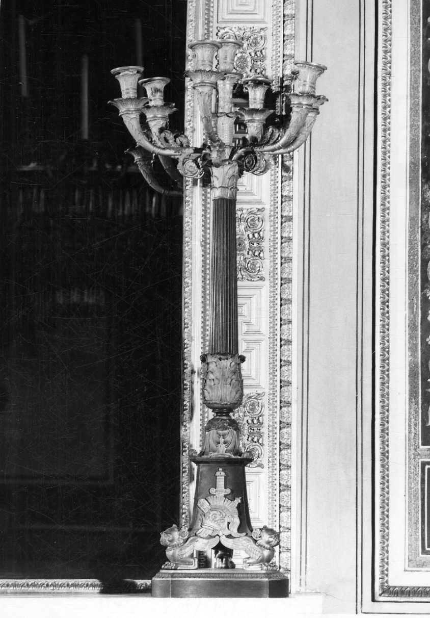 trofeo di armi (candeliere, coppia) - manifattura francese (secondo quarto sec. XIX)